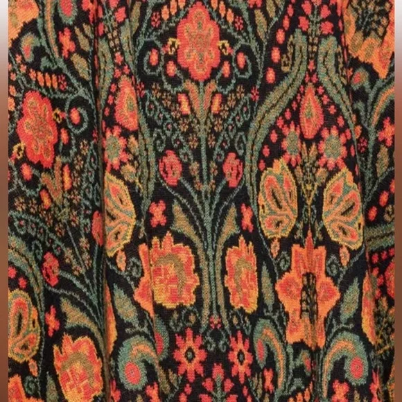 Mirabelle Poncho Alpaca Designed by Tey-Art - Picture 2 of 11